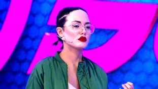 Bahar Candan karakolluk oldu!