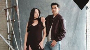 Cansel Elçin ve Zeynep Tuğçe Bayat Çifti Ölü Arının İğnesi Filminde Partner Oldu!