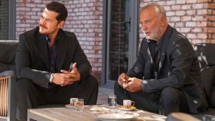 Eşref Rüya Hıdır Kimdir? Eşref Rüya Hıdır Kimin Babası?