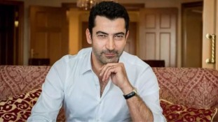 Kenan İmirzalıoğlu Uzun Zamandan Sonra Abi Dizisiyle Seyirci Karşısına Çıkmaya Hazırlanıyor! 