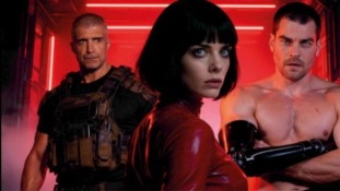 Özcan Deniz ve Akın Akınözü'nü Buluşturan Tesseract Yapay Zeka Dizisi Neyi Anlatıyor?