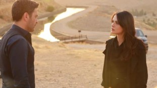 Uzak Şehir Dizisinde Şaşırtan Ayrılık! Kıyafet Sahnesi Krizi Büyüyor!