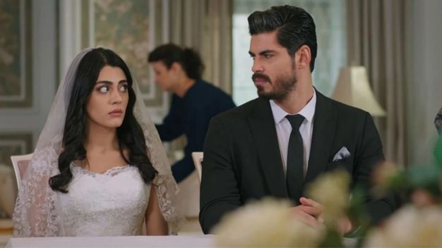 Gelin Dizisi 3. Sezonu İçin Sete Çıktı! Dizinin Yeni Oyuncuları Dikkat Çekti! 